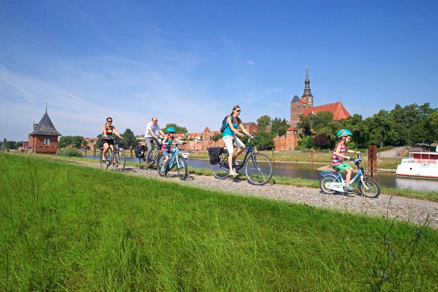 tangermünde radfahren elbdeich 1