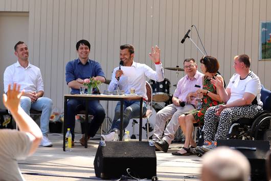 Talkrunde beim Fest der Begegnung.