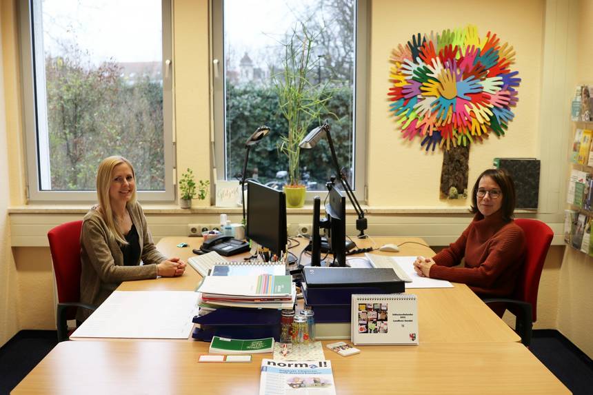 Johanna Michelis (links) und Claudia Bolde (rechts)