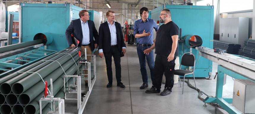 Götz Schüle, Mathias Obieglo, Landrat Patrick Puhlmann und Markus Weissgärber (v.l.) ©Sinah Wiesner