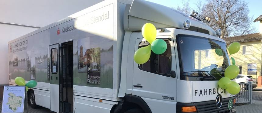 Fahrbibliothek des Landkreises Stendal ©Pressestelle LK Stendal bücherbus03