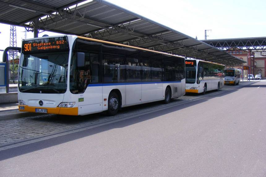 Busse am Stendaler Hauptbahnhof. ©Landkreis Stendal stendal bild 2
