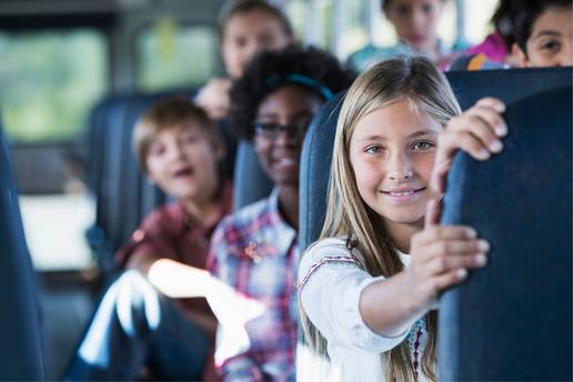Schüler im Bus. © Canva pressefoto schueler