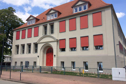 Sekundarschule Bismark Haupteingang01