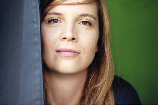 Autorin Madeleine Prahs © Bogenberger Autorenfotos pressefoto