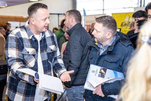 Die Jobmesse bietet Ausstellern und Besuchern die Möglichkeit zum Austausch über Karrierechancen. © Stefan Rühling pressefoto