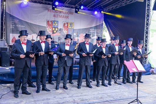 Im Regionaldorf Altmark präsentierten sich die beiden Landkreise Salzwedel und Stendal. Es tritt auch der Schinner Männerchor wieder auf. © Stefan Rühling pressefoto